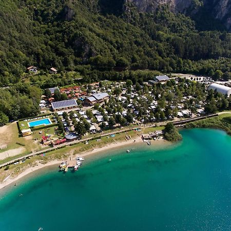 Family Wellness Camping Al Sole Молино-ди-Ледро Экстерьер фото